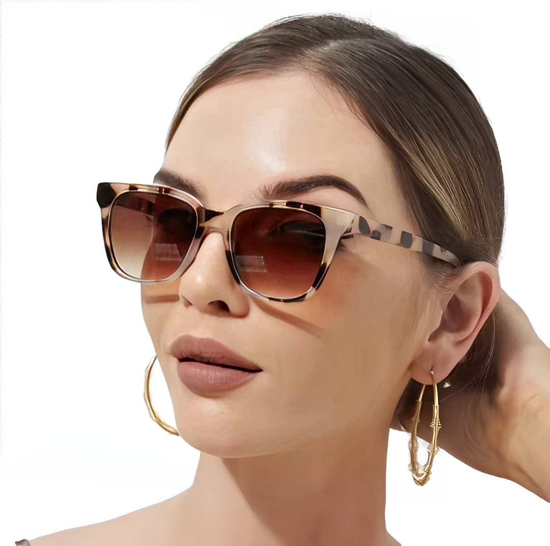 Square Tortoiseshell Sunglasses, Gradient Brown Lens, Vintage Style Leopard Frame Wayfarer Design