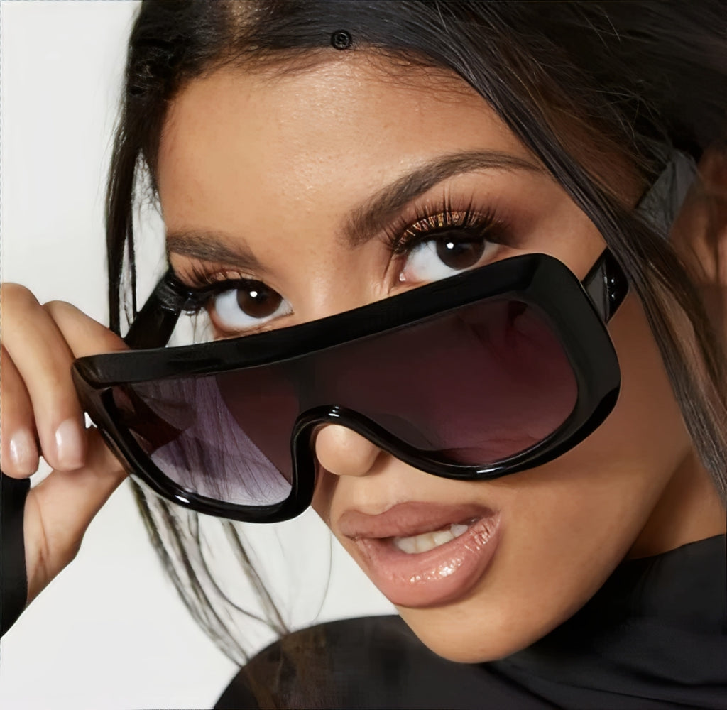 Oversized Feminine Black Cyclops Browline Sunglasses Trending 2025 Chic Chunky Frame Single Lens