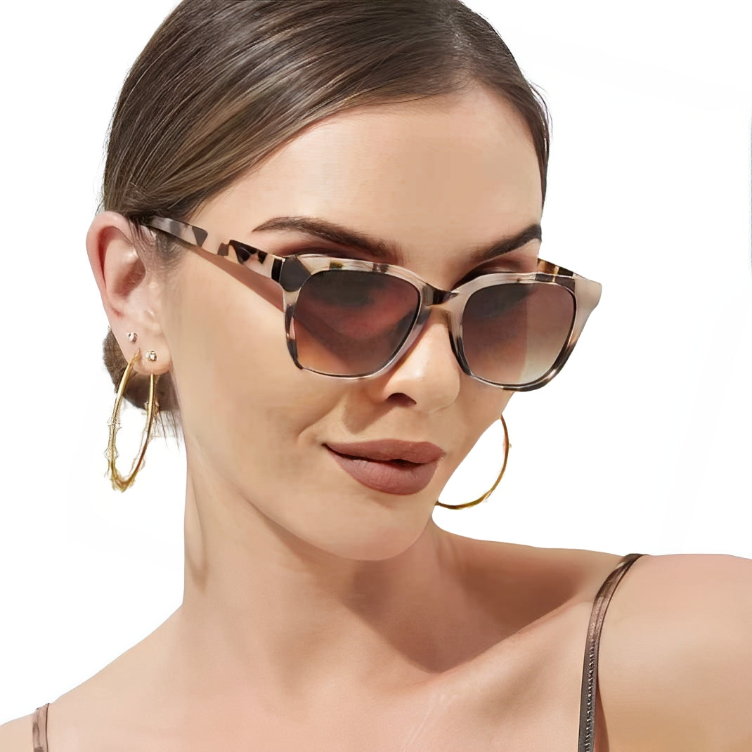 Square Tortoiseshell Sunglasses, Gradient Brown Lens, Vintage Style Leopard Frame Wayfarer Design
